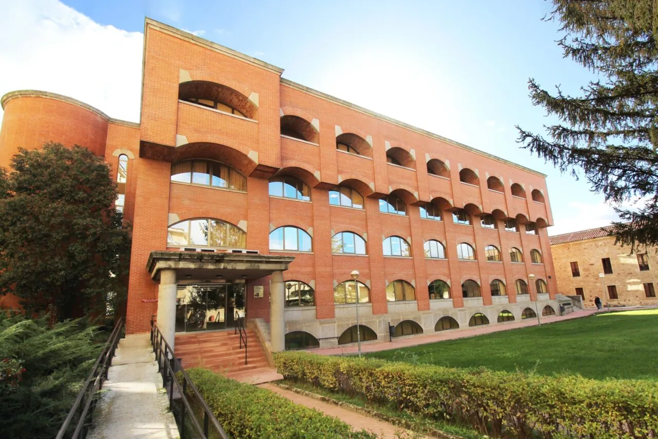 Edificio Cossío, sede de la Facultad de Educación