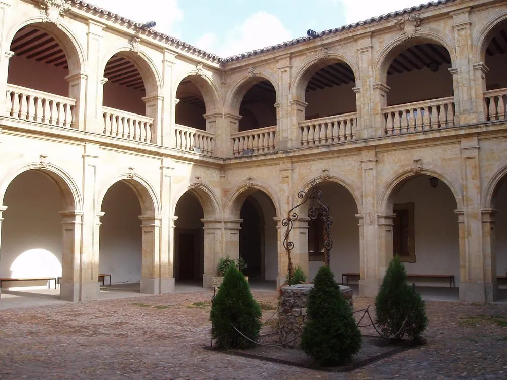 Claustro del Edificio Solís